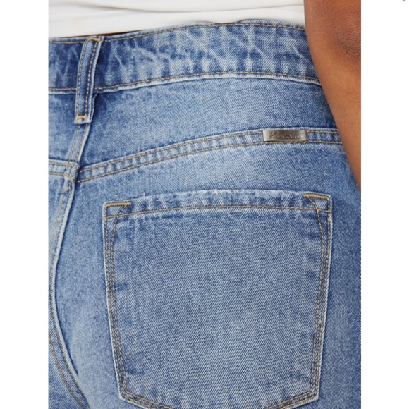 New• Odyssey Ultra High Rise Kancan Shorts - Picture 6 of 16